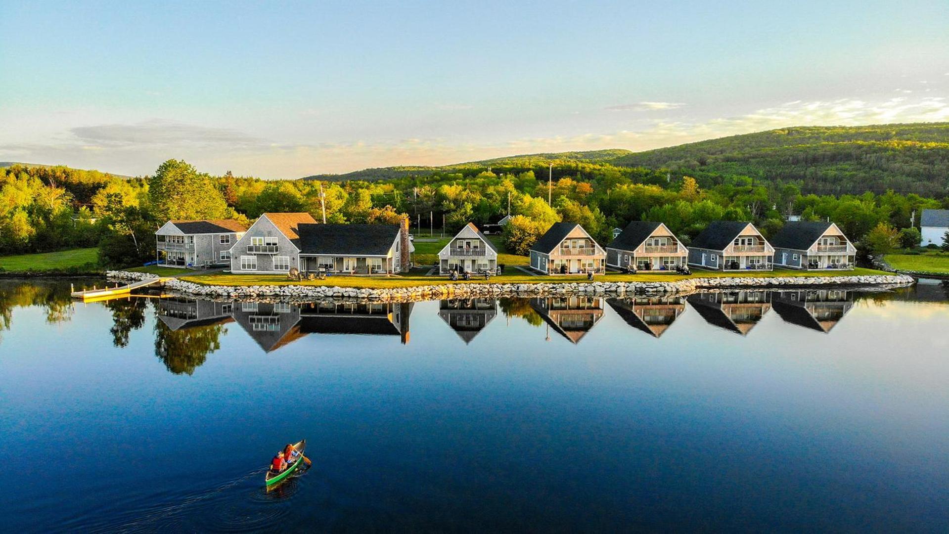 Keltic Quay Cottages & Bayfront Lodge Whycocomagh Eksteriør billede