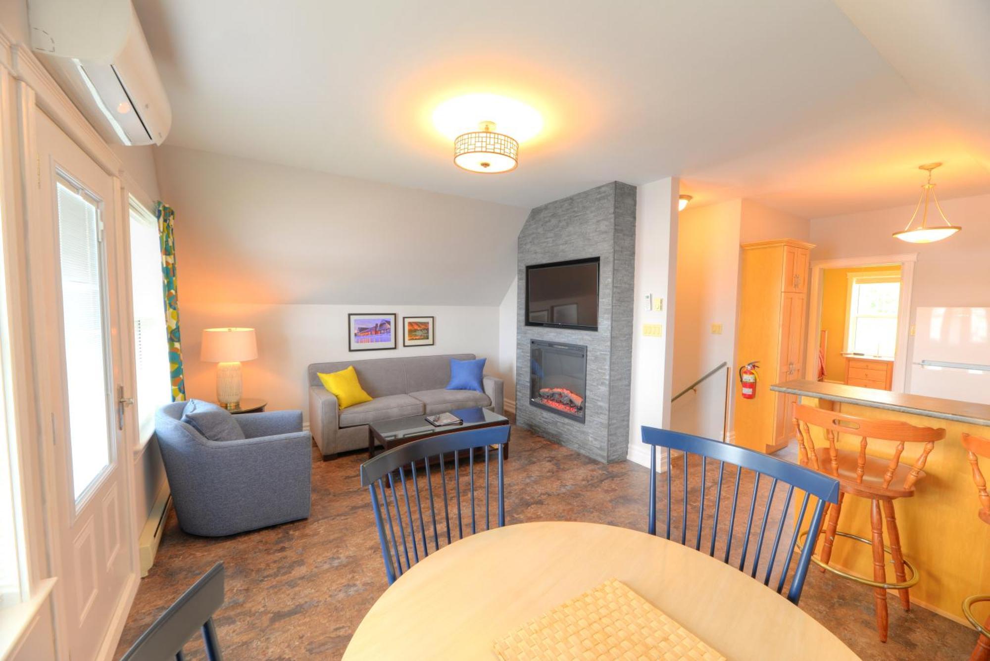 Keltic Quay Cottages & Bayfront Lodge Whycocomagh Eksteriør billede