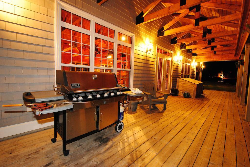 Keltic Quay Cottages & Bayfront Lodge Whycocomagh Eksteriør billede