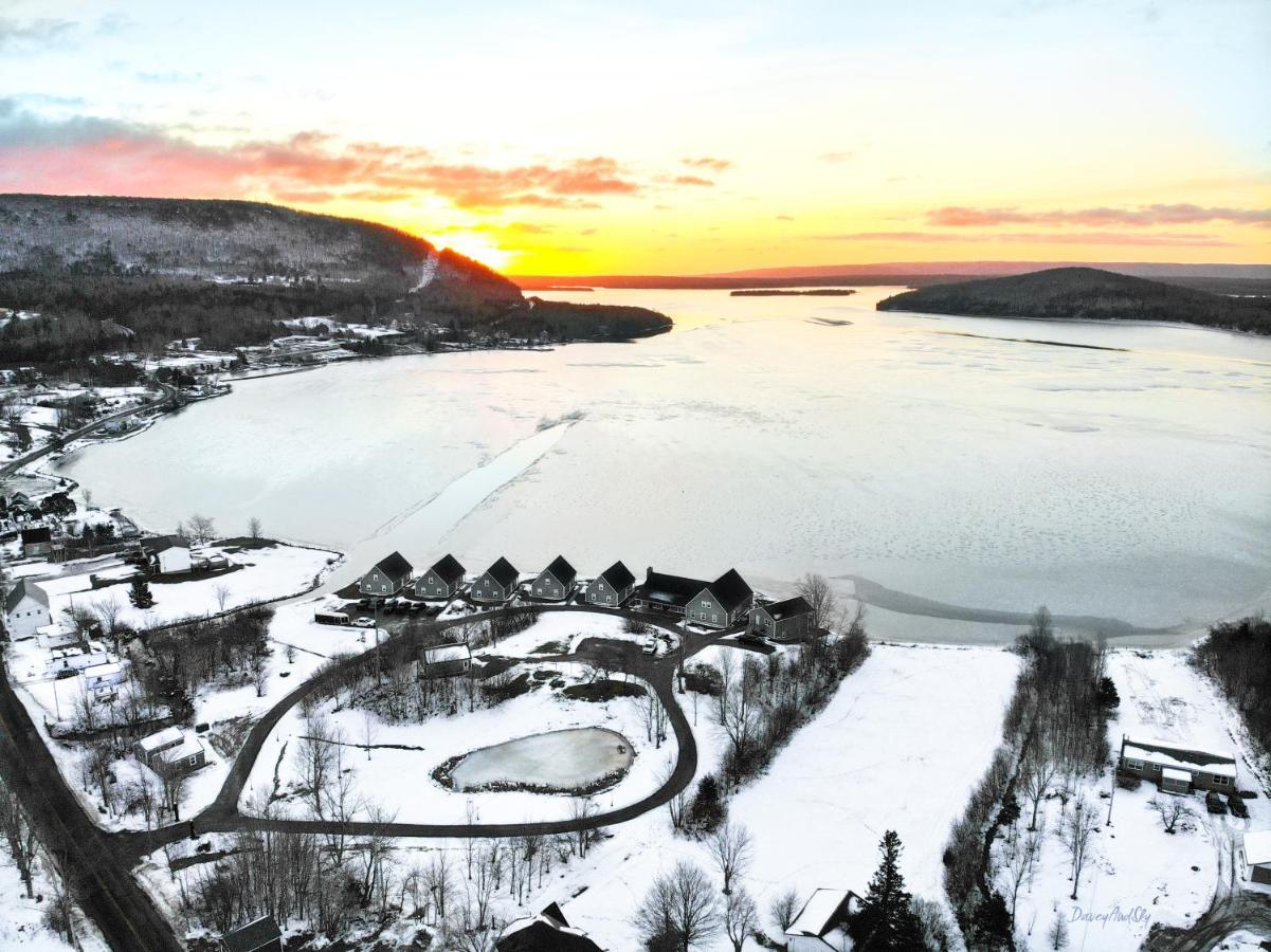 Keltic Quay Cottages & Bayfront Lodge Whycocomagh Eksteriør billede